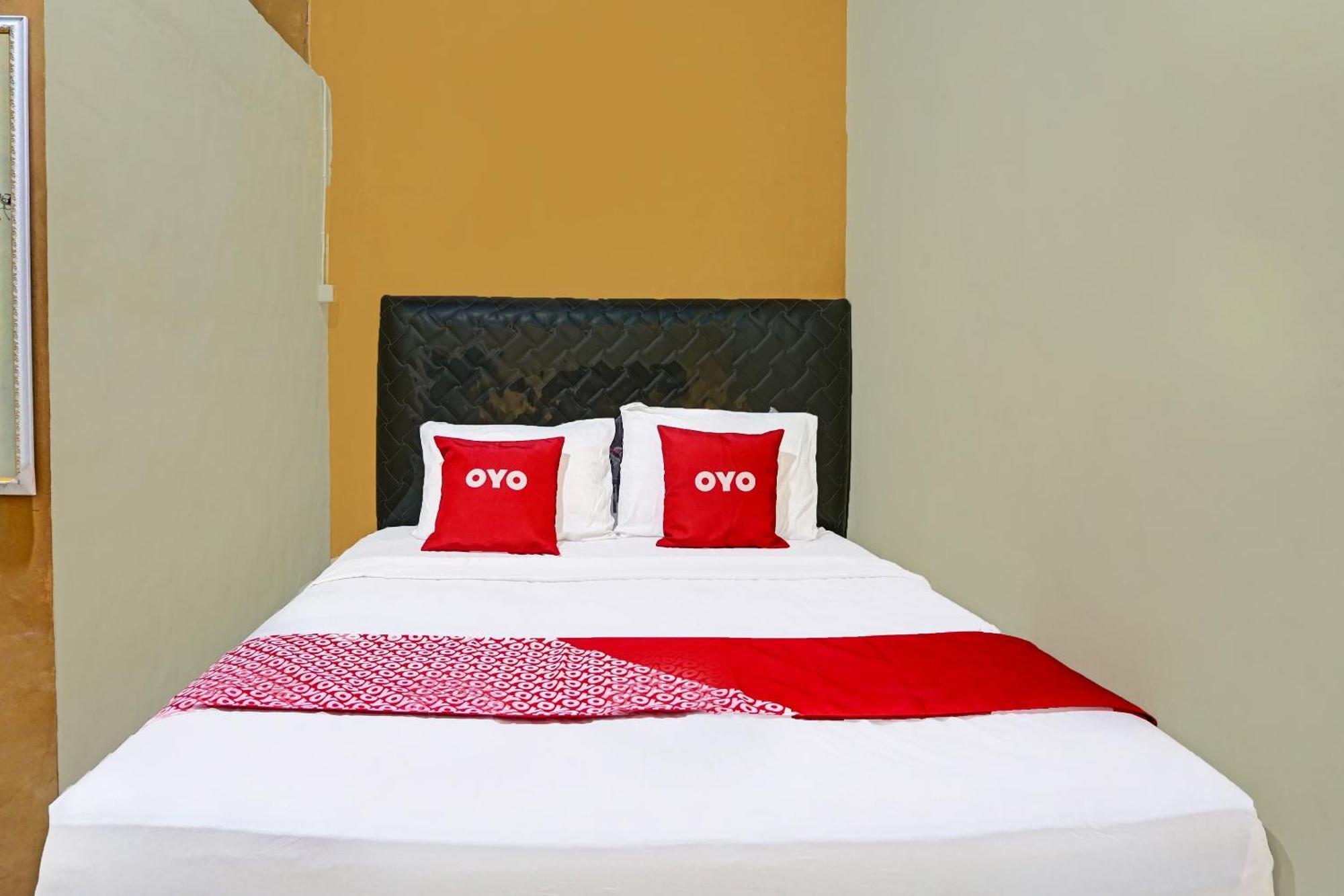 Nganjuk Oyo 91825 Ayu Lestari Homestay מראה חיצוני תמונה