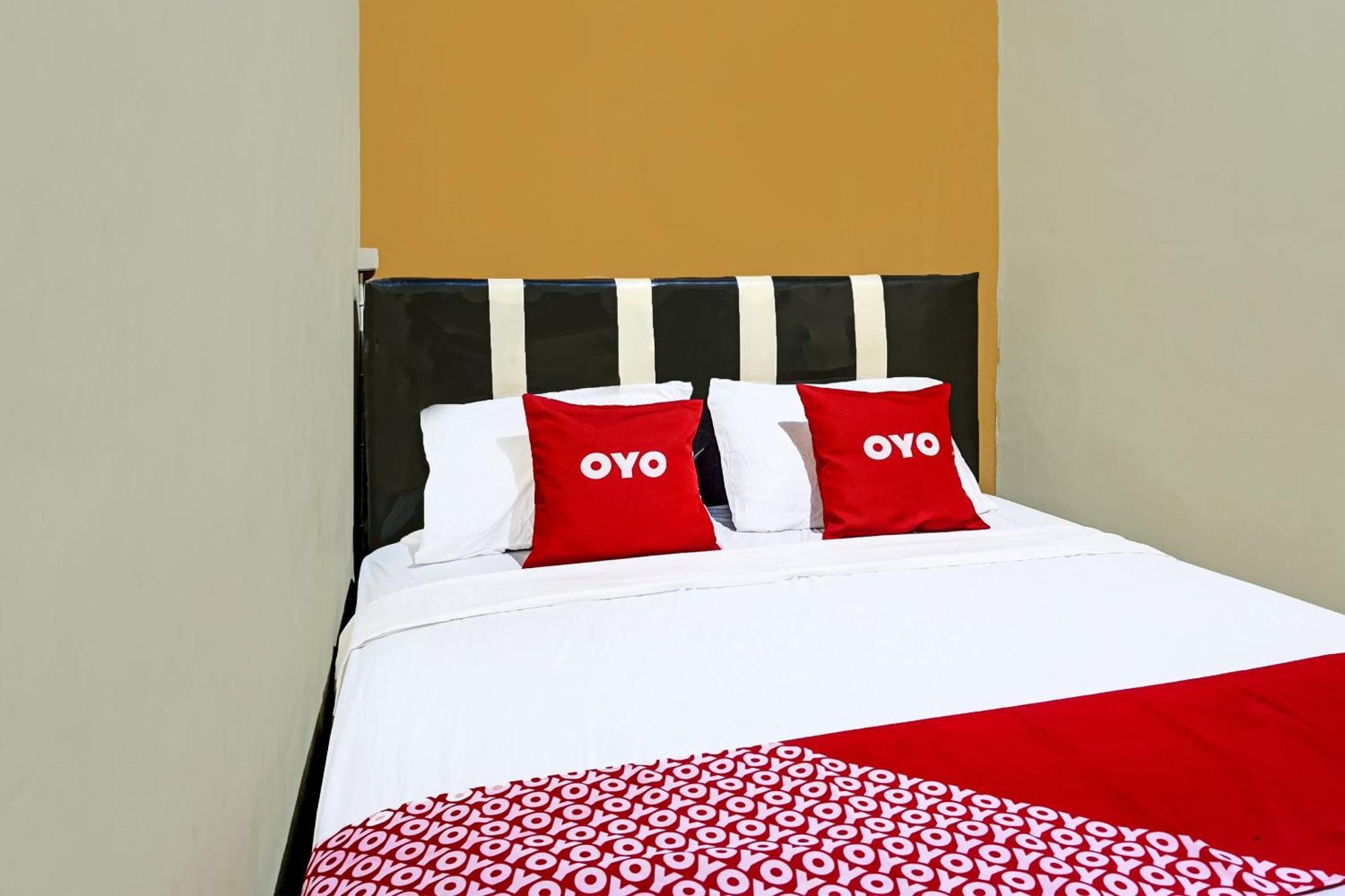 Nganjuk Oyo 91825 Ayu Lestari Homestay מראה חיצוני תמונה