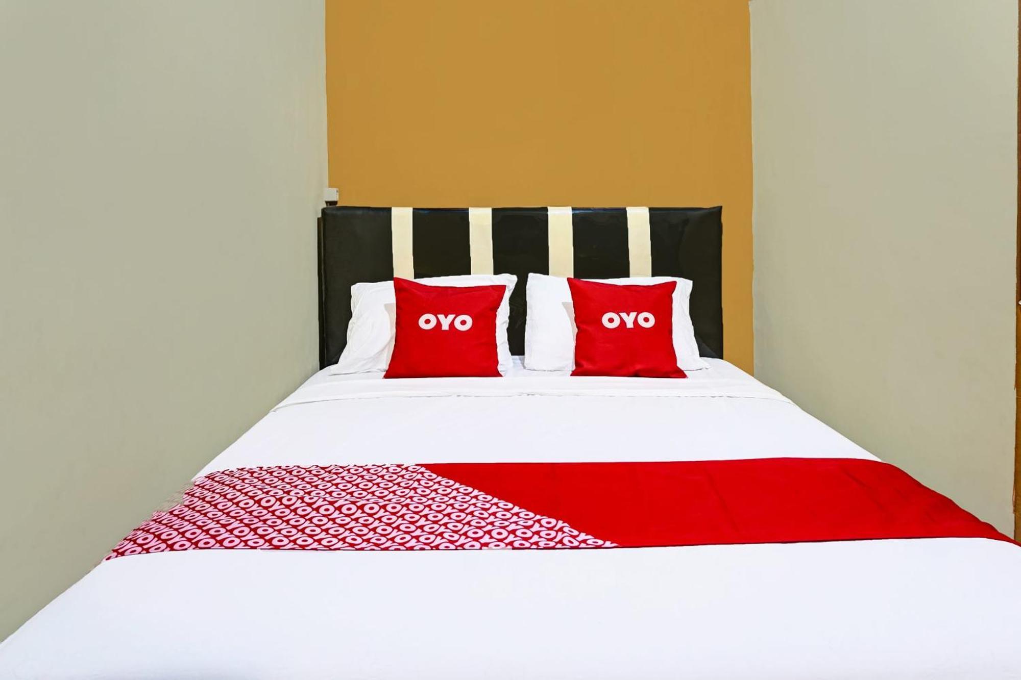 Nganjuk Oyo 91825 Ayu Lestari Homestay מראה חיצוני תמונה