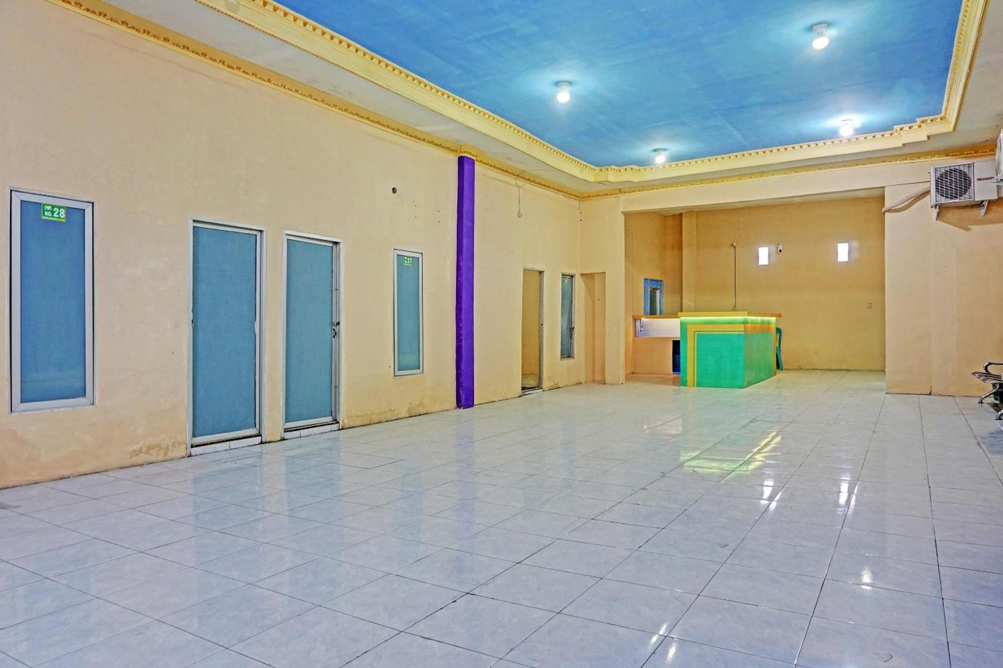 Nganjuk Oyo 91825 Ayu Lestari Homestay מראה חיצוני תמונה