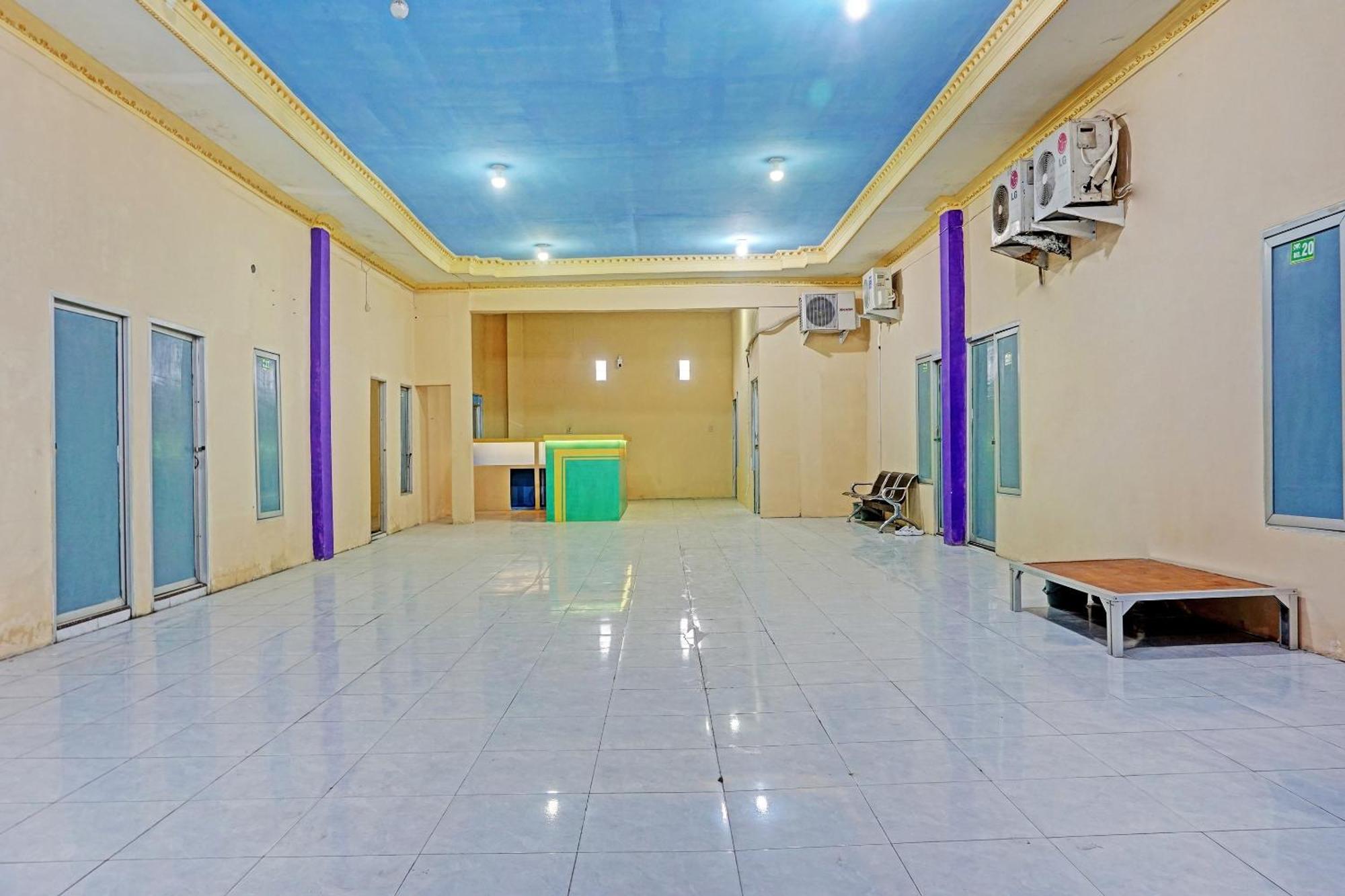 Nganjuk Oyo 91825 Ayu Lestari Homestay מראה חיצוני תמונה