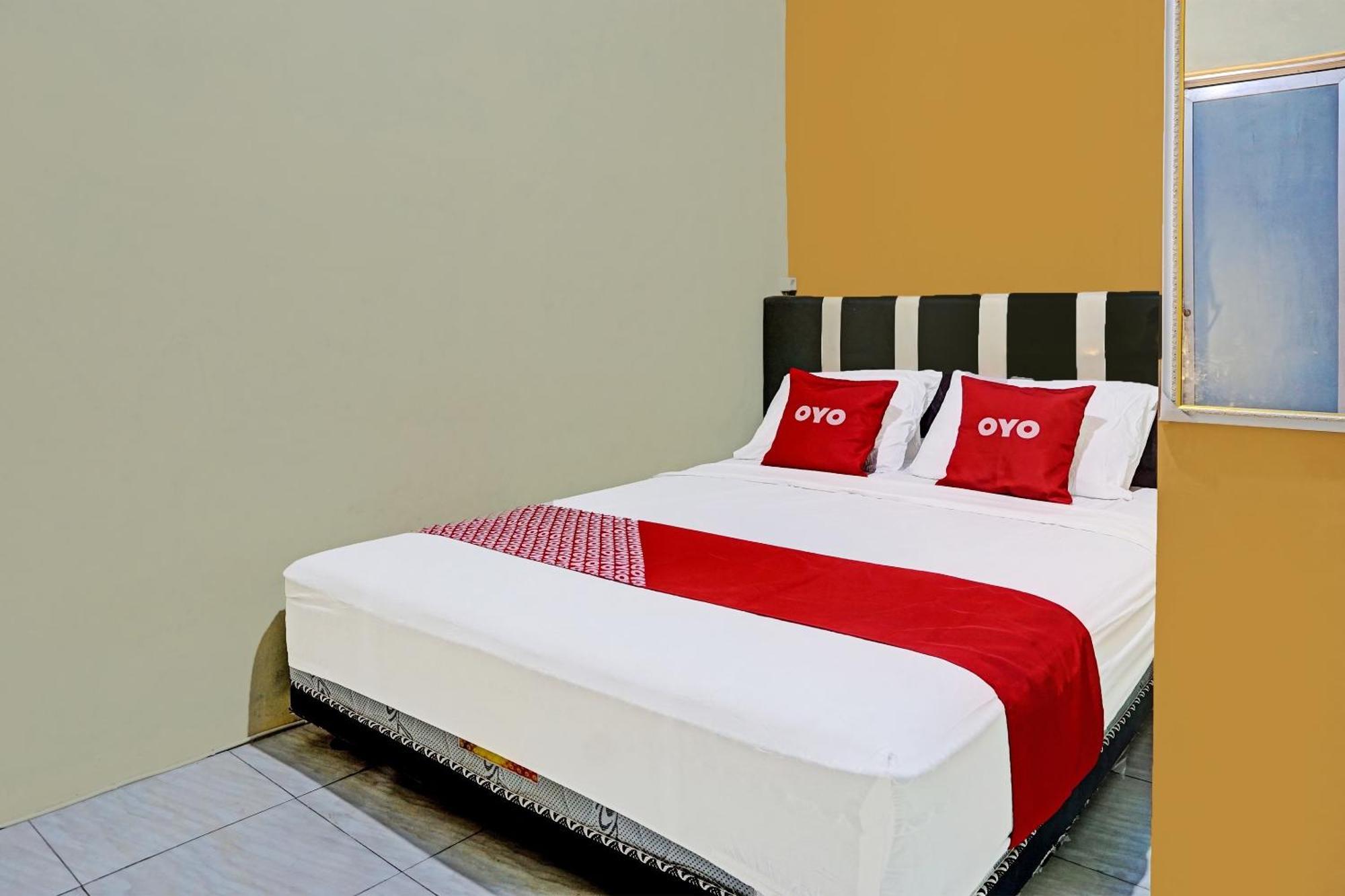 Nganjuk Oyo 91825 Ayu Lestari Homestay מראה חיצוני תמונה